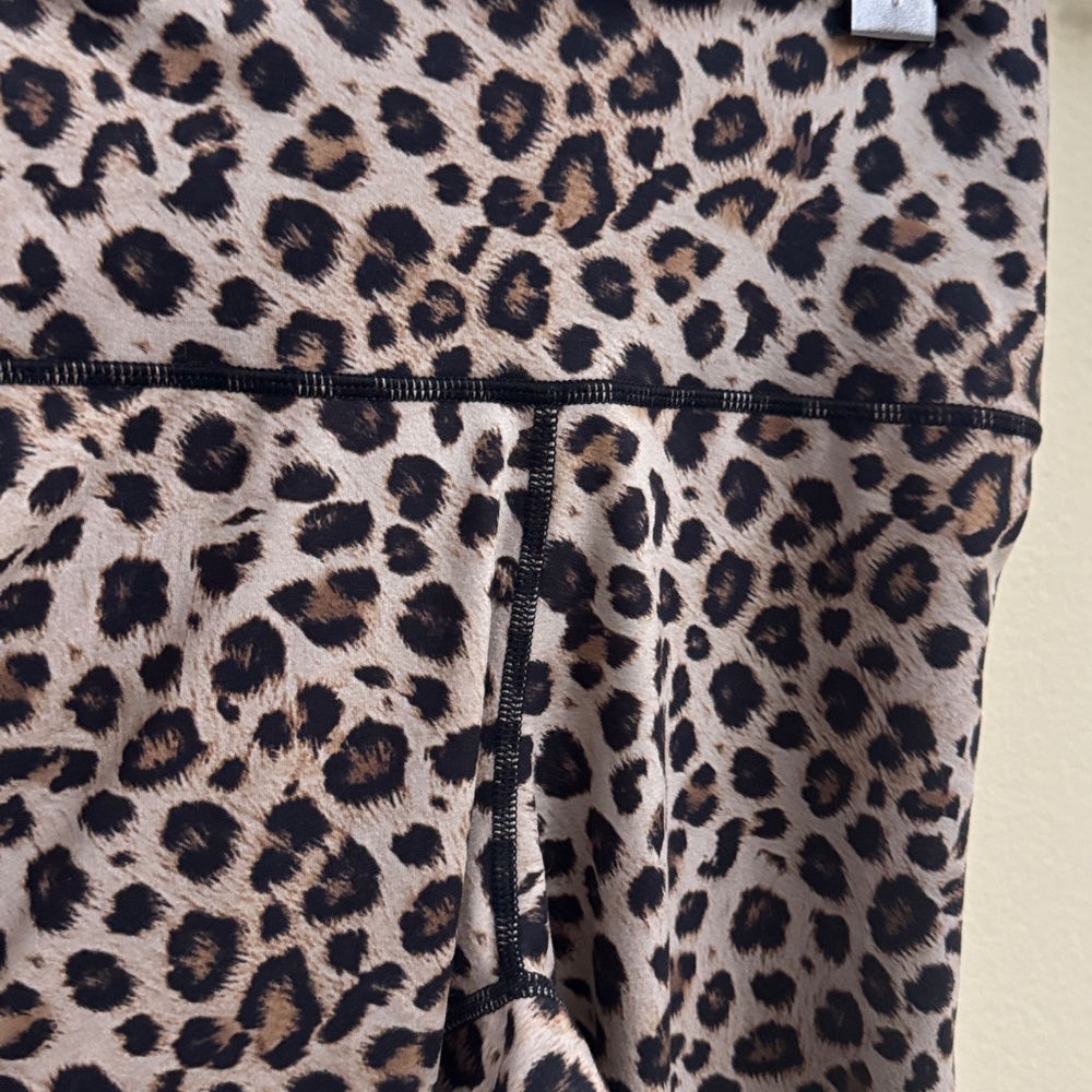 Color fuljo Ala Brown Leggings Gold Leopard print New Size S - Picture 2 of 8